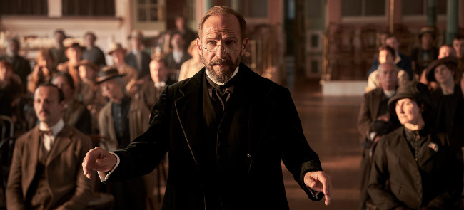 fiennes